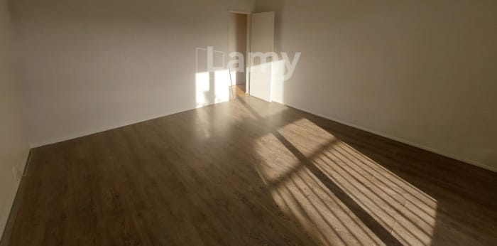 Image 10 sur 13 - Appartement  ·  Location · Bordeaux (33200) · 4 pièces · 114m²