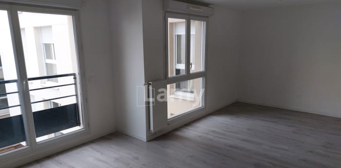 Image 1 sur 5 - Appartement  ·  Location · Mantes La Jolie (78200) · 1 pièce · 38m²
