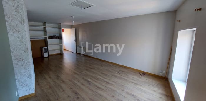 Image 6 sur 8 - Appartement  ·  Location · Issoire (63500) · 3 pièces · 76m²