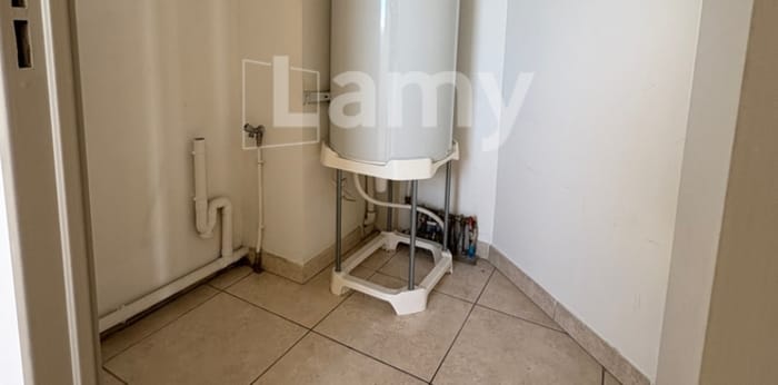 Image 9 sur 13 - Appartement  ·  Location · Entraigues Sur La Sorgue (84320) · 3 pièces · 67m²