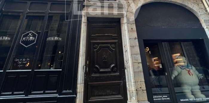 Image 8 sur 9 - Appartement  ·  Location · Lyon (69001) · 3 pièces · 80m²