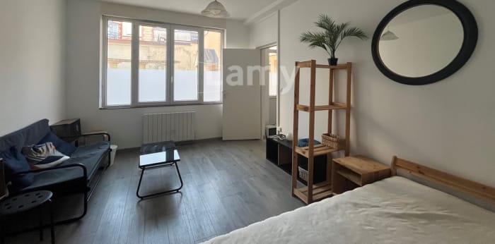 Image 1 sur 8 - Appartement  ·  Location · Reims (51100) · 1 pièce · 31m²