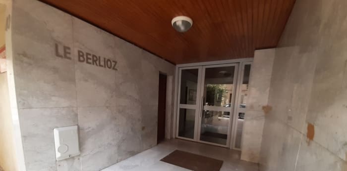 Image 9 sur 10 - Appartement  ·  Location · Marseille (13005) · 1 pièce · 42m²