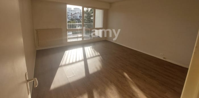 Image 9 sur 13 - Appartement  ·  Location · Bordeaux (33200) · 4 pièces · 114m²