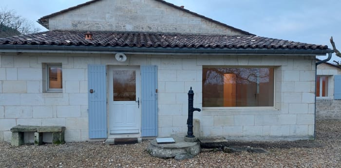 Image 1 sur 6 - Maison/villa  ·  Location · Villegouge (33141) · 3 pièces · 74m²