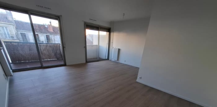 Image 4 sur 12 - Appartement  ·  Location · Marseille (13006) · 2 pièces · 59m²