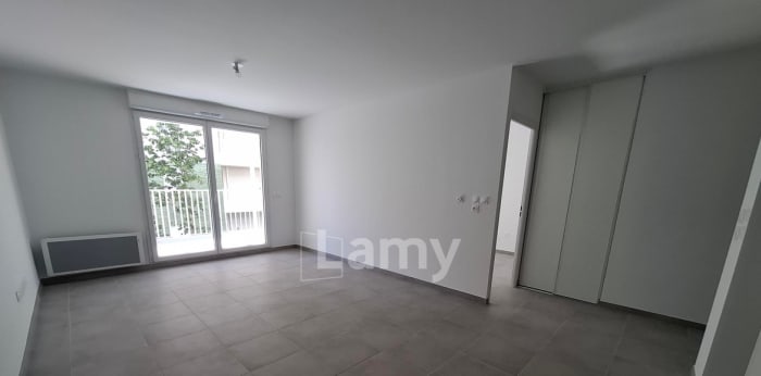 Image 5 sur 11 - Appartement  ·  Location · Marseille (13009) · 2 pièces · 48m²