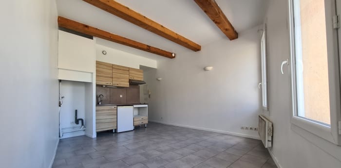 Image 2 sur 6 - Appartement  ·  Location · Aix En Provence (13100) · 1 pièce · 21m²