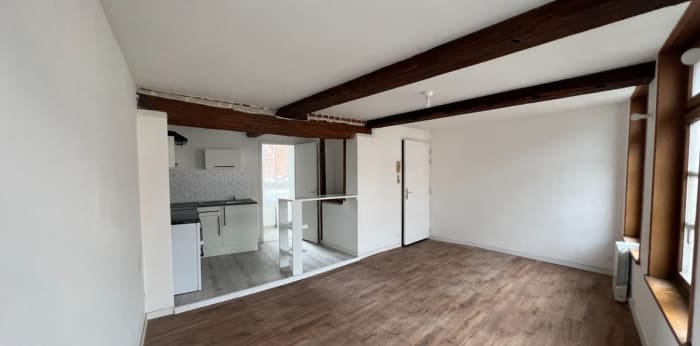 Image 7 sur 11 - Appartement  ·  Location · Le Quesnoy (59530) · 1 pièce · 30m²