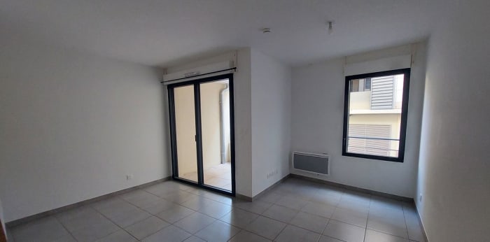 Image 3 sur 21 - Appartement  ·  Location · Nimes (30900) · 1 pièce · 27m²