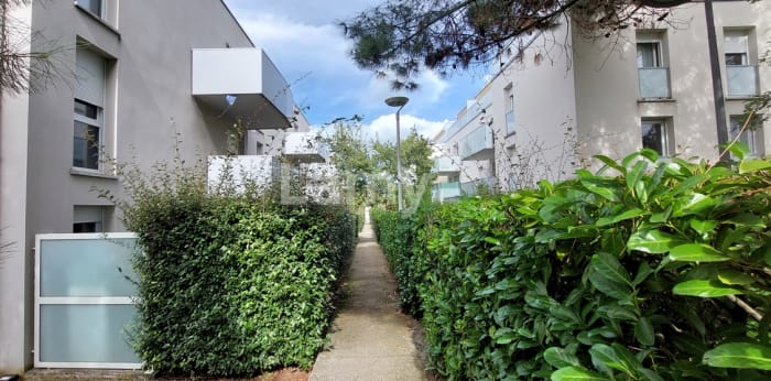 Image 6 sur 11 - Appartement  ·  Location · Eysines (33320) · 3 pièces · 65m²