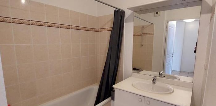 Image 15 sur 18 - Appartement  ·  Location · Nimes (30000) · 3 pièces · 63m²