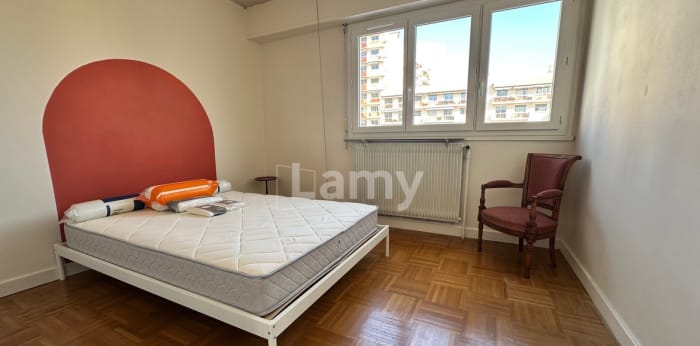 Image 5 sur 7 - Appartement  ·  Location · Lyon (69006) · 3 pièces · 71m²