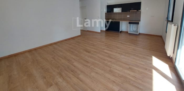 Image 10 sur 10 - Appartement  ·  Location · Reims (51100) · 3 pièces · 67m²