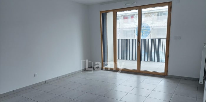 Image 2 sur 7 - Appartement  ·  Location · Tours (37000) · 3 pièces · 62m²
