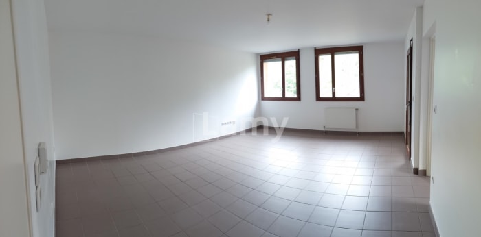 Image 1 sur 13 - Appartement  ·  Location · Nancy (54100) · 4 pièces · 109m²