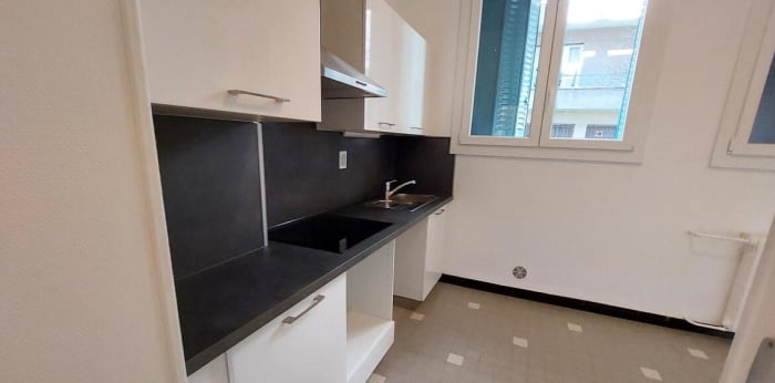 Image 8 sur 11 - Appartement  ·  Location · Grenoble (38100) · 1 pièce · 37m²