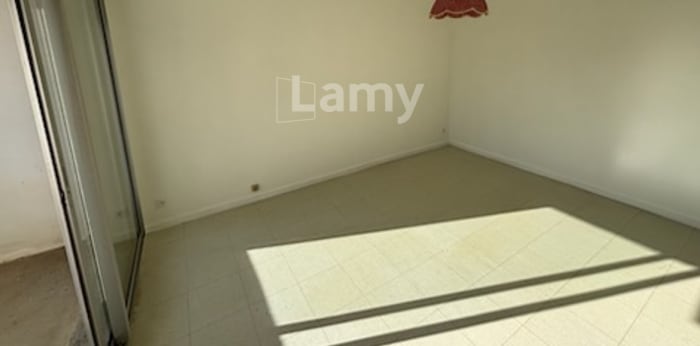 Image 3 sur 8 - Appartement  ·  Location · Lons Le Saunier (39000) · 1 pièce · 25m²