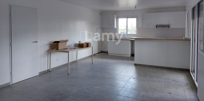 Image 5 sur 10 - Appartement  ·  Location · St Fons (69190) · 3 pièces · 75m²