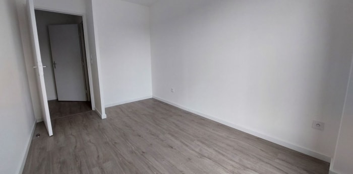 Image 5 sur 10 - Appartement  ·  Location · Lille (59160) · 4 pièces · 85m²
