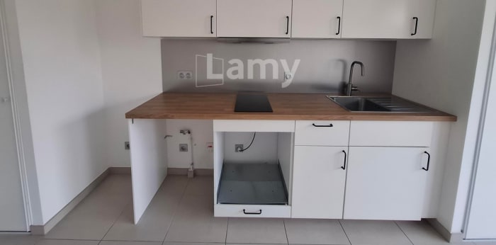 Image 6 sur 17 - Appartement  ·  Location · Marseille (13008) · 2 pièces · 37m²