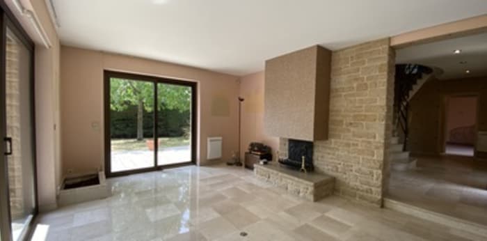 Image 2 sur 14 - Maison/villa  ·  Location · Rennes (35000) · 8 pièces · 185m²