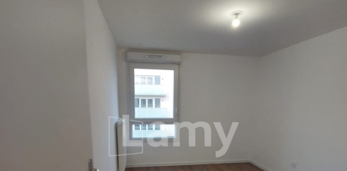 Image 4 sur 7 - Appartement  ·  Location · Lens (62300) · 2 pièces · 43m²