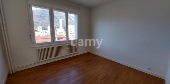 Image 7 sur 11 - Appartement  ·  Location · Grenoble (38000) · 4 pièces · 116m²