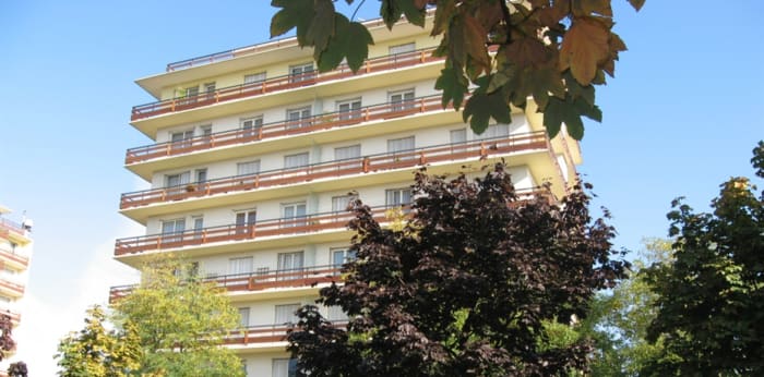 Image 1 sur 1 - Parking/box  ·  Location · Livry Gargan (93190) · 11m²