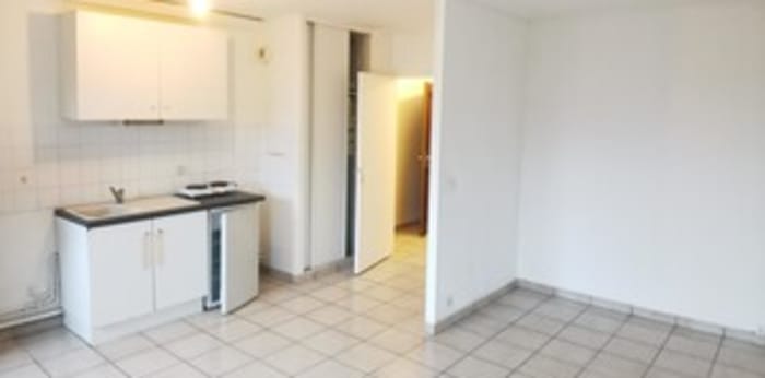 Image 2 sur 5 - Appartement  ·  Location · Margny Les Compiegne (60280) · 1 pièce · 34m²