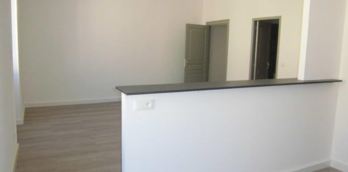 Image 5 sur 9 - Appartement  ·  Location · Ales (30100) · 1 pièce · 40m²