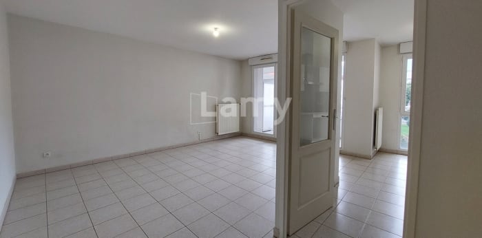 Image 4 sur 9 - Appartement  ·  Location · Grenoble (38000) · 2 pièces · 50m²