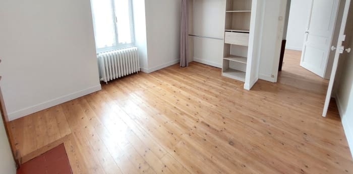 Image 4 sur 12 - Maison/villa  ·  Location · La Roche Sur Yon (85000) · 5 pièces · 110m²