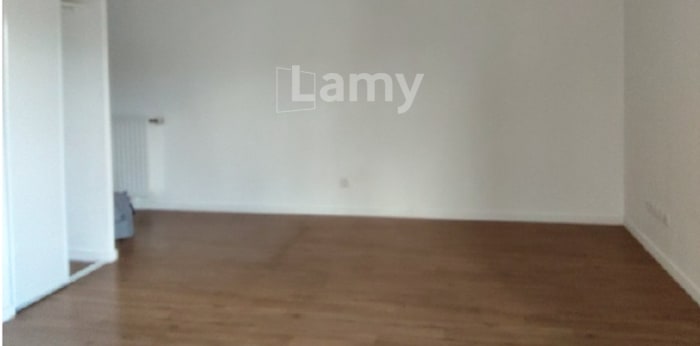 Image 2 sur 8 - Appartement  ·  Location · Evry Courcouronnes (91000) · 2 pièces · 45m²