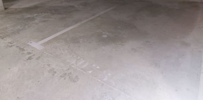 Image 3 sur 3 - Parking/box  ·  Location · Miramas (13140) · 13m²