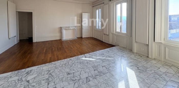 Image 4 sur 15 - Appartement  ·  Location · Besancon (25000) · 4 pièces · 94m²