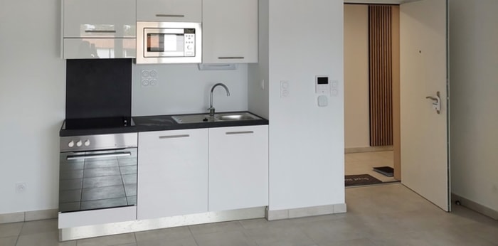 Image 7 sur 13 - Appartement  ·  Location · Nimes (30900) · 3 pièces · 61m²