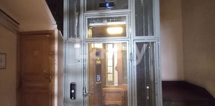 Image 15 sur 16 - Appartement  ·  Location · Marseille (13008) · 5 pièces · 178m²