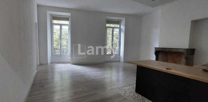 Image 1 sur 10 - Appartement  ·  Location · Ales (30100) · 3 pièces · 88m²