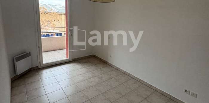 Image 3 sur 7 - Appartement  ·  Location · Avignon (84000) · 2 pièces · 37m²