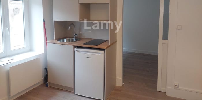 Image 1 sur 4 - Appartement  ·  Location · Chalon Sur Saone (71100) · 1 pièce · 26m²