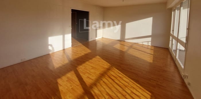 Image 5 sur 13 - Appartement  ·  Location · Bordeaux (33200) · 4 pièces · 114m²