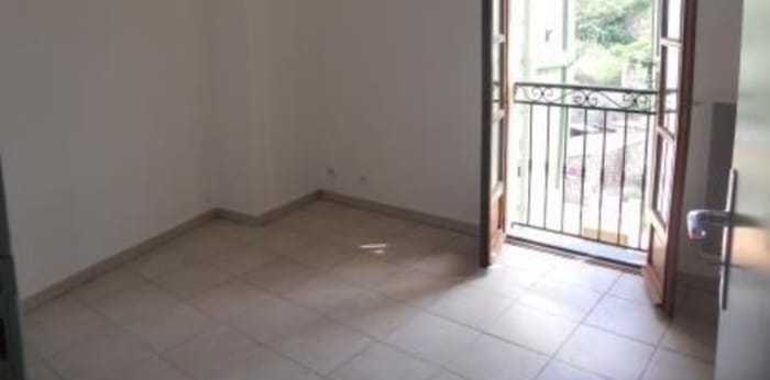 Image 5 sur 9 - Appartement  ·  Location · Chateau Arnoux St Auban (04160) · 4 pièces · 87m²