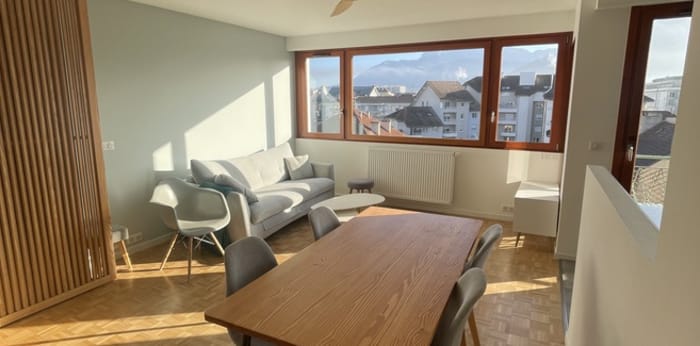 Image 7 sur 9 - Appartement  ·  Location · Annecy (74000) · 2 pièces · 59m²