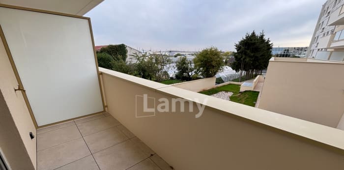 Image 3 sur 14 - Appartement  ·  Location · Chenove (21300) · 2 pièces · 46m²