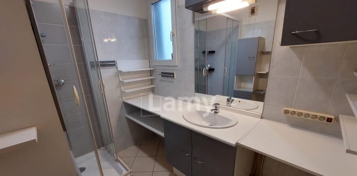 Image 12 sur 13 - Appartement  ·  Location · Echirolles (38130) · 4 pièces · 93m²