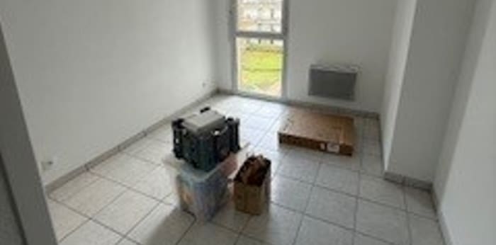 Image 9 sur 13 - Appartement  ·  Location · Bordeaux (33300) · 3 pièces · 66m²