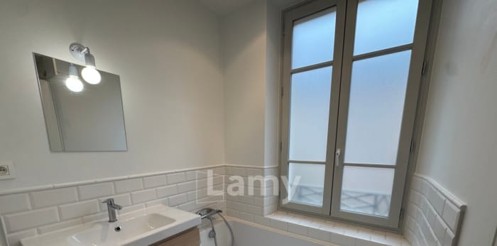 Image 3 sur 11 - Appartement  ·  Location · Annecy (74000) · 165m²