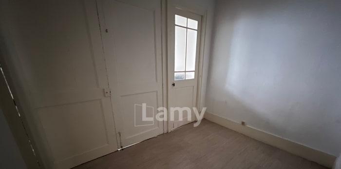 Image 7 sur 9 - Appartement  ·  Location · Lyon (69001) · 3 pièces · 80m²