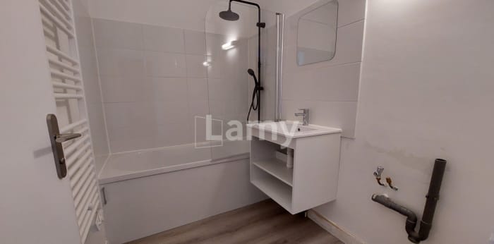 Image 5 sur 10 - Appartement  ·  Location · Les Sables D Olonne (85100) · 2 pièces · 42m²